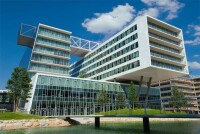 Viertel Zwei mitten in Wien mit Structural-Glazing-Fassade