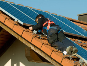 Reaktionen auf den möglichen Fall der Bagatellgrenze bei der EEG-Umlage