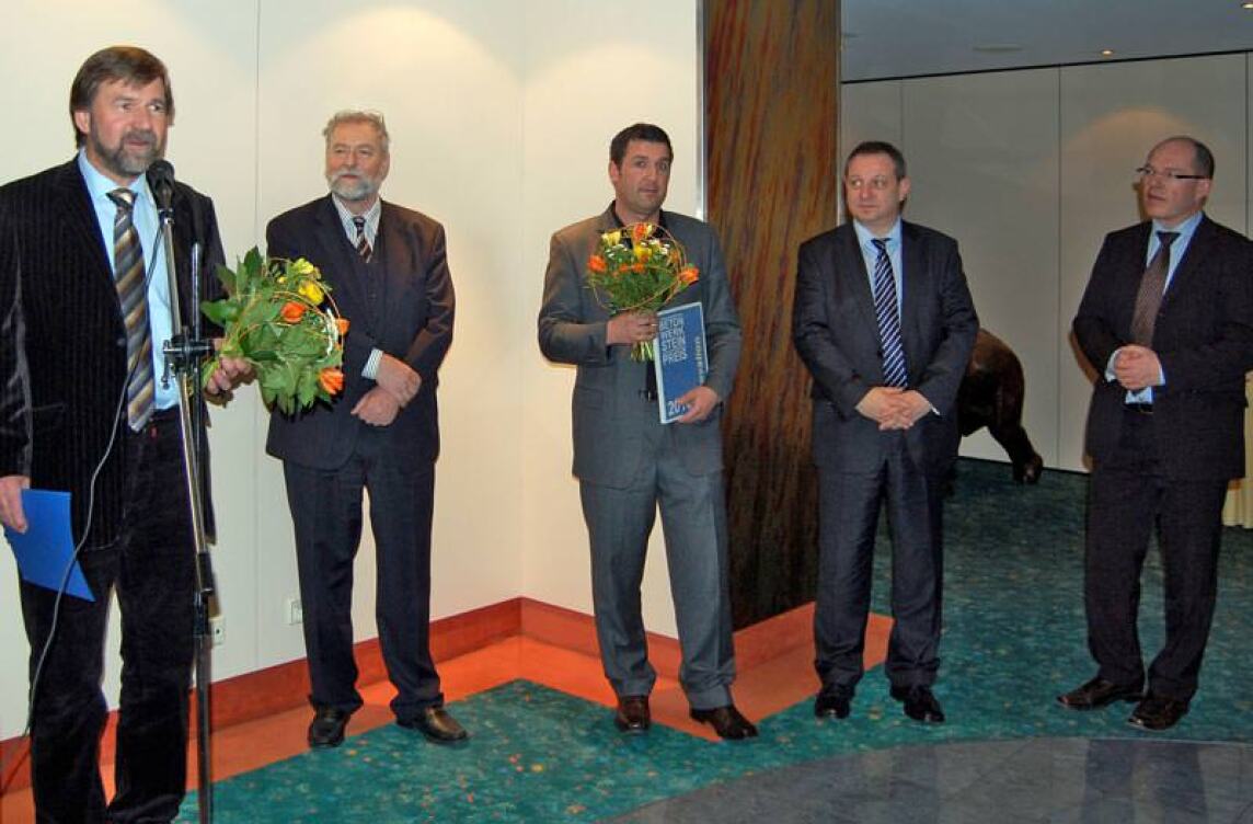 Betonwerksteinpreis 2010 geht an Ferdinand-von-Steinbeis-Schule