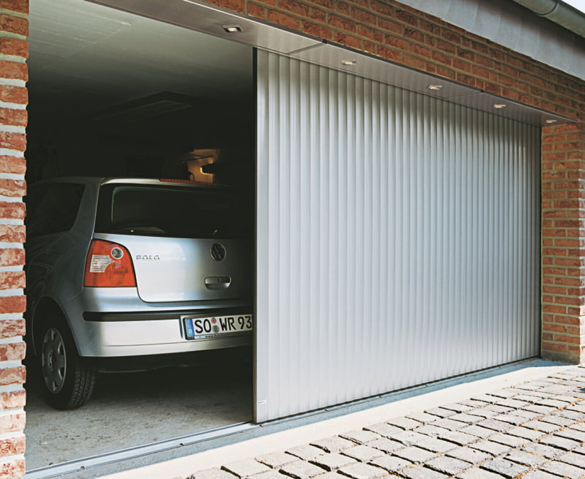 Aluminium-Garagentore als Roll-, Deckenlauf- und Schiebetore