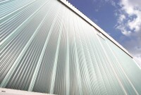 Pilkington Profilit wave: Weltweit erstes wellenförmiges Profilbauglas