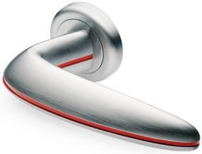 Italienischer Beschlaghersteller sucht Vertriebspartner in Deutschland