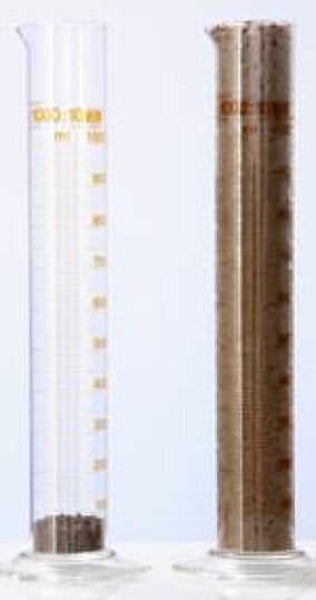 Bodenhilfsstoff hält Pflanzen dank „Pampers“-Prinzip länger feucht