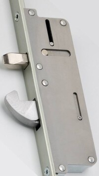 Neue Mehrfach- und Automatikverriegelungen in Rotos „DoorSafe“-Sortiment