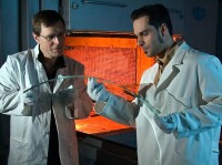 Glas individuell und erschwinglich für Kleinserien biegen