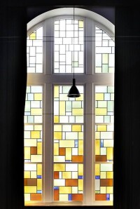 Görres-Gymnasium in Koblenz mit neuen Fenstern nach historischen Vorbildern