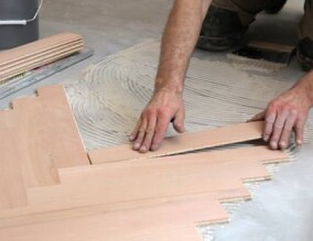 pik-Clip: „Laminat raus - geklebtes Parkett rein“