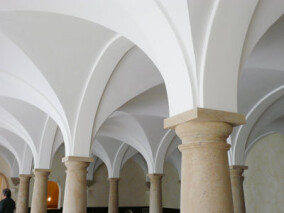 Gewölbe aus 3D-Formteilen für Massiv- und Trockenbau