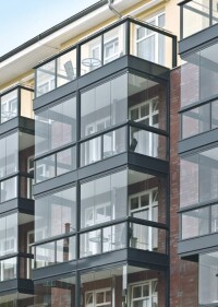 Neue Variante der Solarlux-Balkonverglasung bietet mehr Transparenz