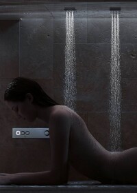 Duschen im Liegen mit „Ambiance Tuning Technique”