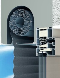 heroal rs hybrid: Wenn ein Alu-Rollladen textilen Sonnenschutz zum Vorbild hat.