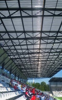 Stahldach wächst mit den Spielerfolgen von Rot-Weiss Essen