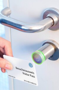 CEStronics vereint mit V-NET Vorteile von Online- und Offline-Schließanlagen