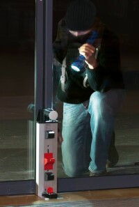 VdS-geprüfte, nachrüstbare ABUS-Schiebetürsicherung für allen gängigen Anlagen