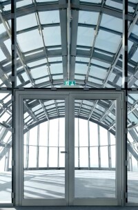 (Transparenter) Brandschutz von Hörmann im Sign! im Düsseldorfer Medienhafen