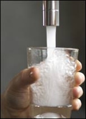 Neuartiges preiswertes, poröses Polymer für Trinkwasser-Filter vorgestellt