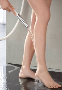 Von der Schwallbrause bis zum Gussschlauch im meTime_spa-Programm von Keuco