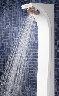 Smartwave-Duschpaneel von Franke mit neuer Technik und Makroblend-Gehäuse