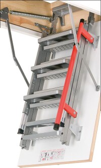 Metall-Bodenklapptreppe und feuerhemmende Bodentreppe neu von Fakro