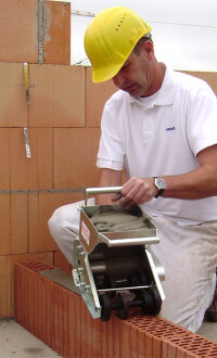 Baustoffmonitor: Vorsichtig positive Erwartungen in der Baustoffindustrie für 2014