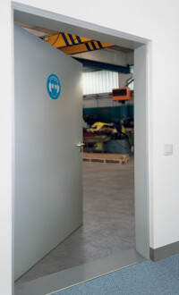 Neue Novoferm-Schallschutztür auch für Fluchtwege zugelassen