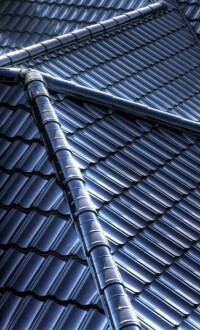 Erstmals Metalldachpfannen auf dem Braas Messestand