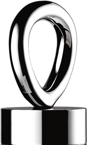 -O- von THG Paris mit dem Ring von Andrée Putman