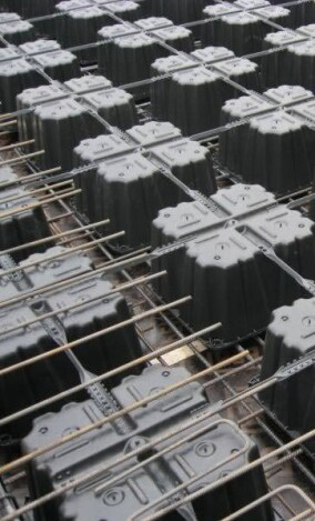 Jetzt auch würfelförmige Verdrängungskörper für leichte Betondecken
