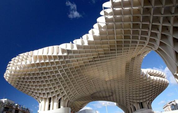 Metropol Parasol in Sevilla von J. Mayer H. (© Richard Arculus)