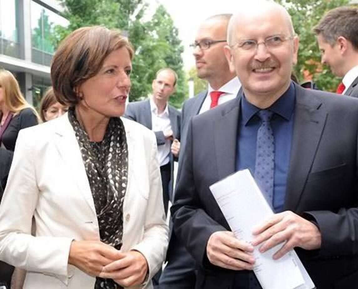 Rheinland-pfälzische Ministerpräsidentin Malu Dreyer und der Präsident der Architektenkammer Rheinland-Pfalz Gerold Reker