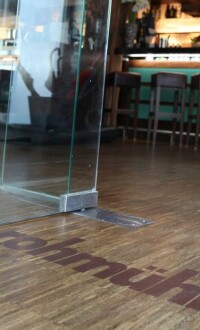 Bodentattoos: Bona-Digitaldruck macht Parkett zur Visitenkarte