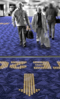 LED-Teppichboden von Philips und Desso flexibilisiert Gebäude-Beschilderung