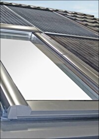 Roto Sunroof Pur mit Dachflächenfenster-Integration