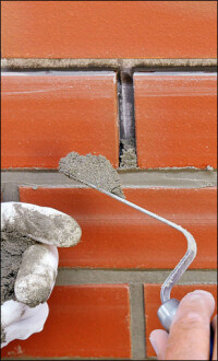 Naturstein und Klinkerriemchen an WDVS-Holzbaufassaden?