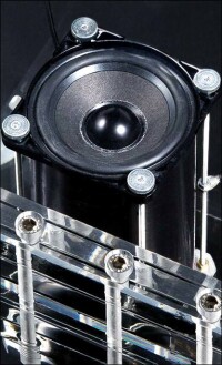 Adaptronische Helmholtz-Resonatoren für Isolierglasfenster
