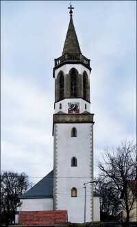 Neue zementfreie Feuchteregulierungsputze für die Restaurierung historischer Bauwerke