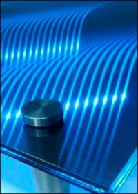 VetroLoom: Leuchtendes Lichtstrukturglas mit auffälligen 3D-Effekten