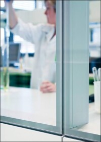 Neue Feco-Broschüre befasst sich mit Systemwänden in Forschungseinrichtungen