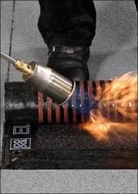 Neuer Grenzwert für Bitumendämpfe mit Konsequenzen für das Dachdeckerhandwerk