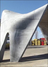 Robotergestützte Freiformverschalung und -bewehrung für schlanke Betonschalen