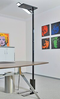 LED Stehleuchte Luxwerk x.treme S: Maximiert aufs Minimum