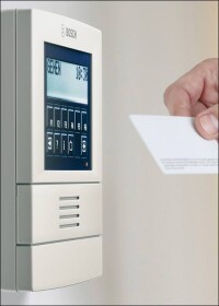 Webbasiertes Zeitmanagement erweitert Boschs Zutrittskontroll-System „Matrix“