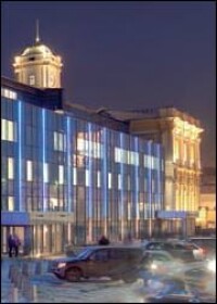 RGB-Fassadenbeleuchtung von Insta für die Erweiterung von Moskaus ältestem Bahnhof