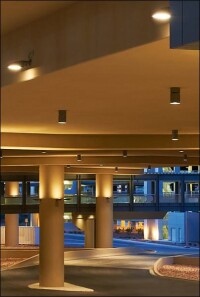 WE-EF ergänzt seine DAC200 Deckenaufbauleuchten-Serie für Transitional Spaces