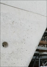 Zentralgebäude der Uni Lüneburg (von Daniel Libeskind) und die Anforderungen an den Betonbau