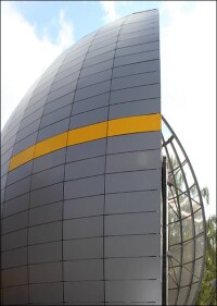 Neue ADAC-Yachtschule am Möhnesee mit Segel aus duromeren Hochdrucklaminaten