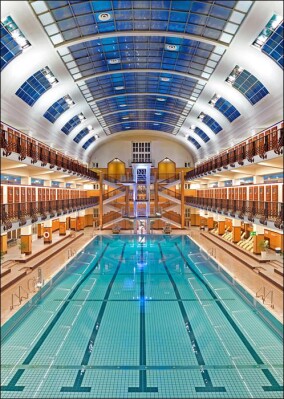 Lichtdesign-Preis 2014 „Öffentliche Bereiche/Innenraum“ fürs Amalienbad in Wien