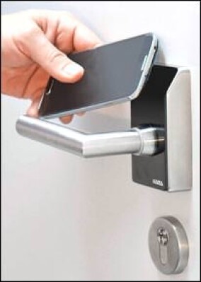 „mobile access“: Zutritt per Smartphone und Wallet-App