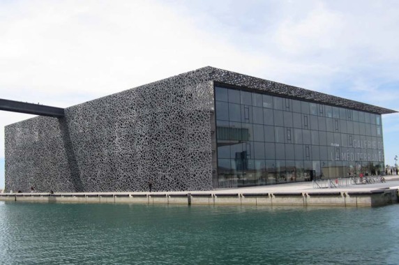 Internationales Projekt: Musée de Civilisations de l'Europe et de la Méditerranée (Mucem), Marseille (Licht Kunst Licht AG), Foto: Studio Adeline Rispal Photo Luc Boegly