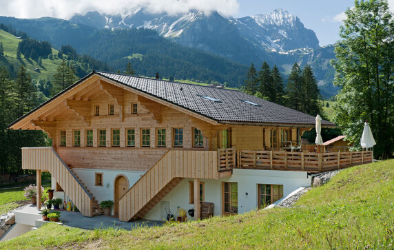 Haus „Saanenland“ von Fullwood - Sieger in der Kategorie „Landhäuser“